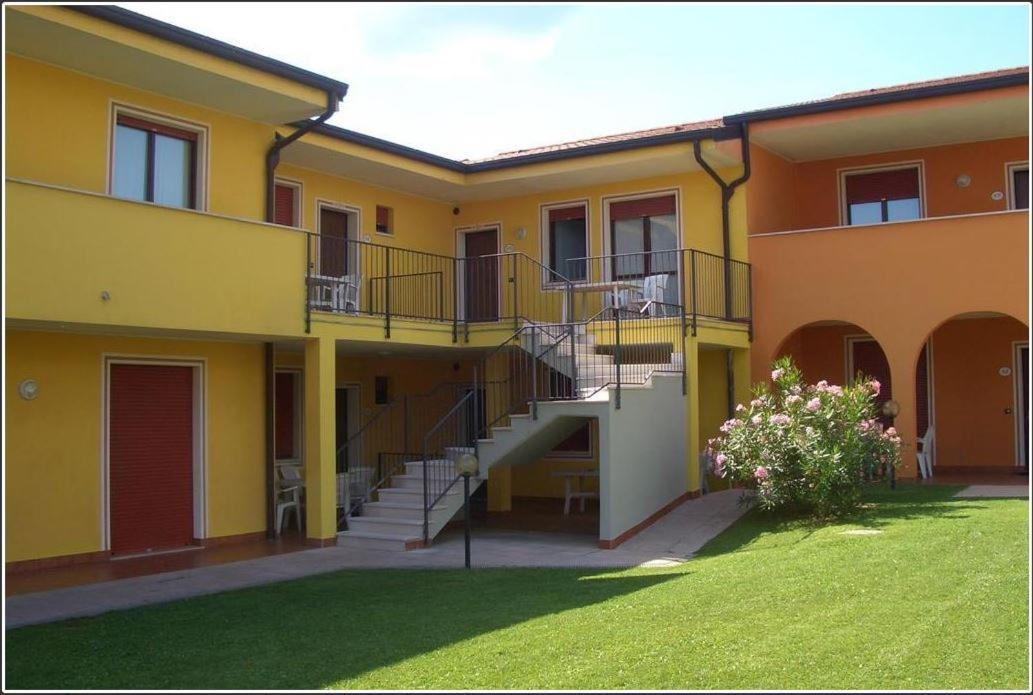 Vida Loca Apartments La Meridiana Peschiera del Garda Exterior foto